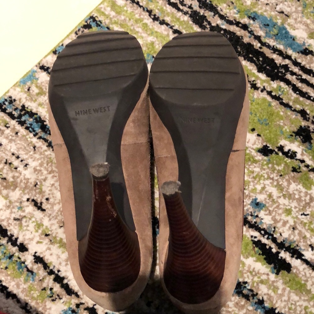 Brown Pumps - image 3